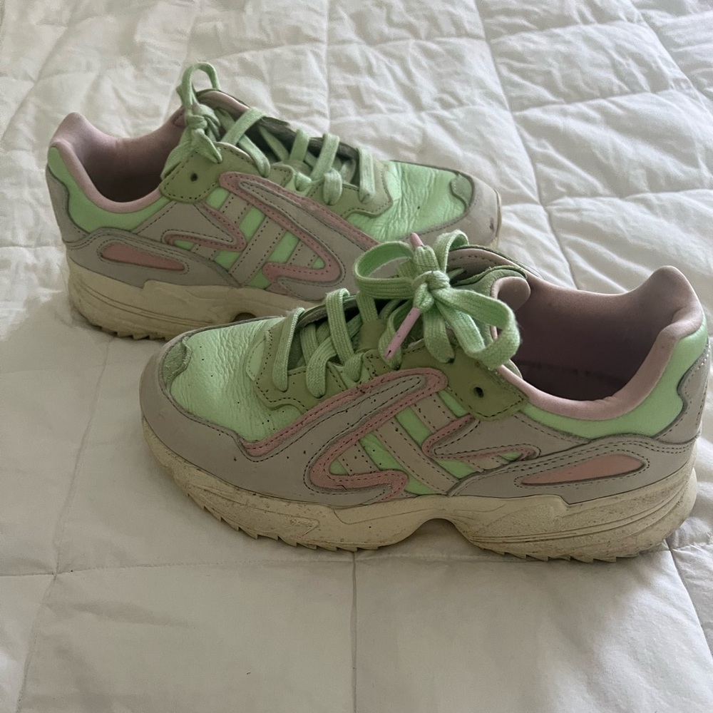 Adidas green and pink yung96 chasm